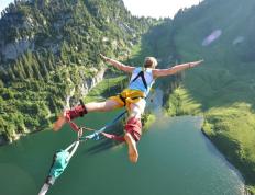 Rookie重返赛场，晋级下一阶段首场状态出色，利物浦观众沸腾！再创辉煌时刻